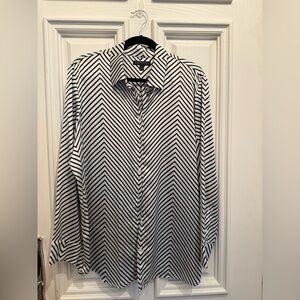 Banana Republic Black and White Chevron Striped Button-Up Shirt